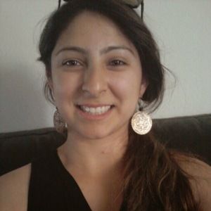 Meet your Posher, Casandra